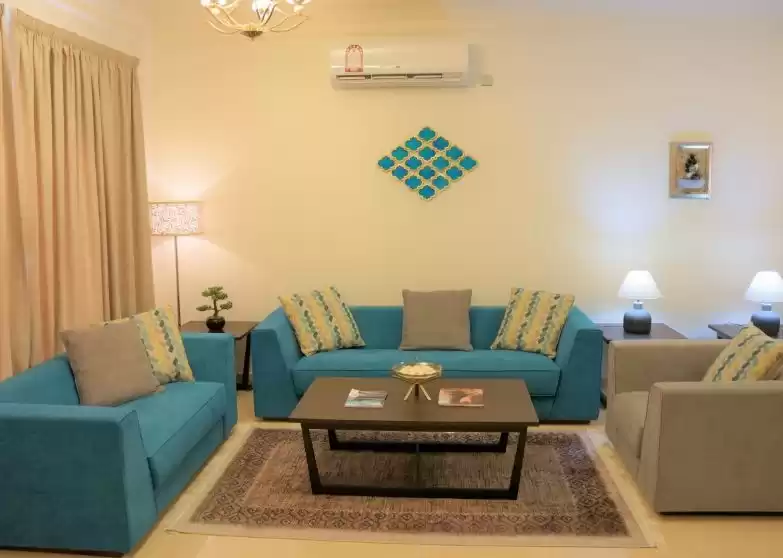 Résidentiel Propriété prête 4 + femme de chambre S / F Villa à Compound  a louer au Al-Sadd , Doha #9475 - 1  image 
